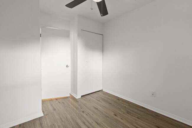 Building Photo - 59 Stoneway Pl