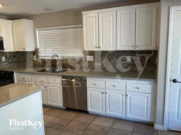 Building Photo - 5644 N Native Sunflower St