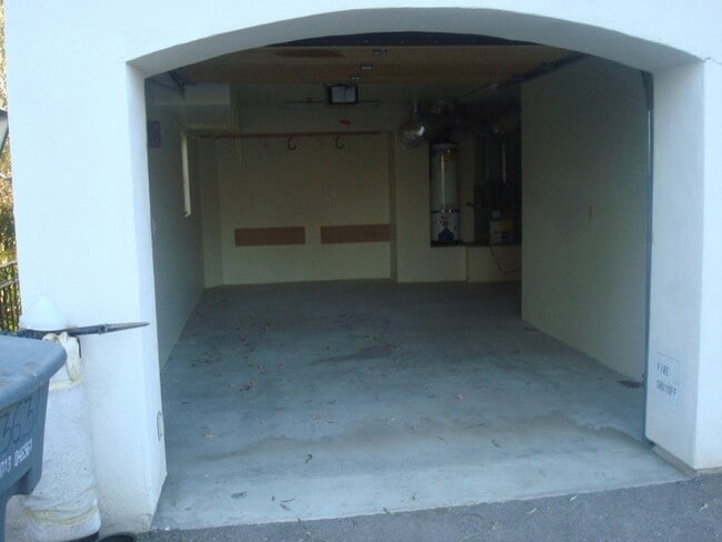 Building Photo - 3631 Manchester Ave