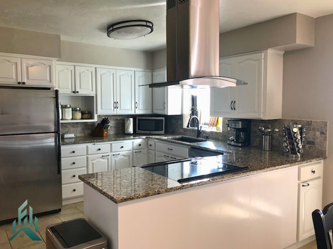 Building Photo - Spacious 3-Bedroom Home with Huge Shop, RV...