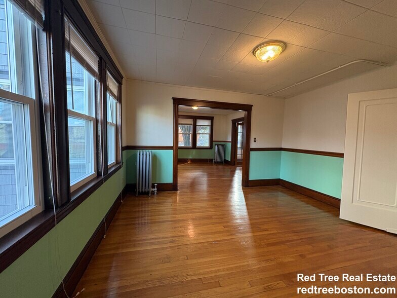 Building Photo - 155-157 Hillside St. Unit 1