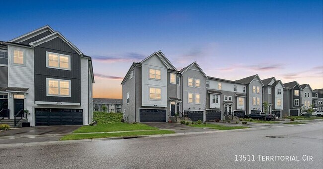 Building Photo - 13511 Territorial Cir N