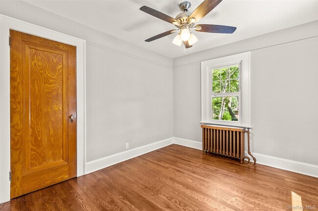 Building Photo - 7 Nanuet Ave