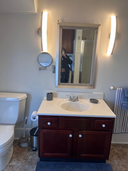 Building Photo - 48 Main W St