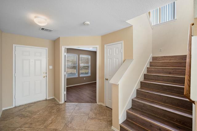 Building Photo - 1049 Triple Crown Dr