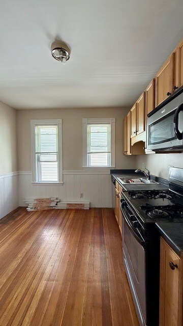 Building Photo - 86 Conwell Ave