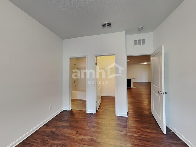 Building Photo - 4766 Osprey Way