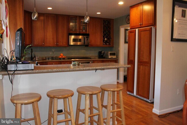 Building Photo - 6901 Winterberry Ln
