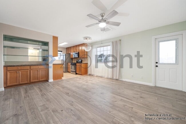 Building Photo - 4244 Cherokee Ave