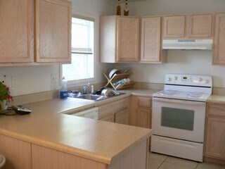 Building Photo - 3 Bedroom 2.5 Bathroom 1 car garage Single Family Home