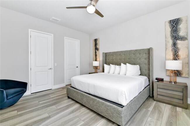 Building Photo - 7740 Sandy Ridge Dr