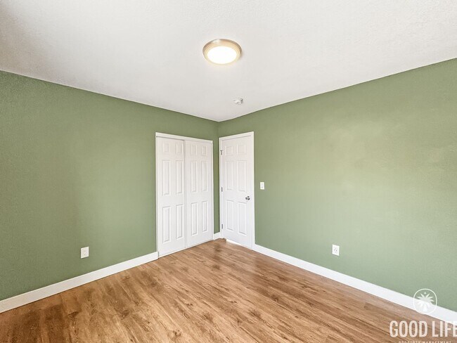 Building Photo - Charming 3BD/2BA House in Imperial Beach W/ A/C, W/D, 2-Car Garage, & Grass Backyard!