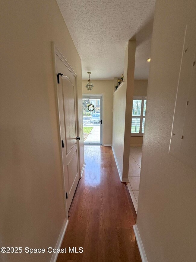 Building Photo - 1424 Hampton Park Ln