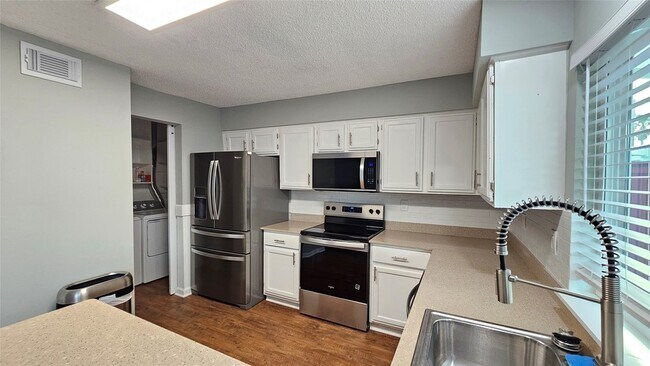 Building Photo - 7508 Stewart Rd