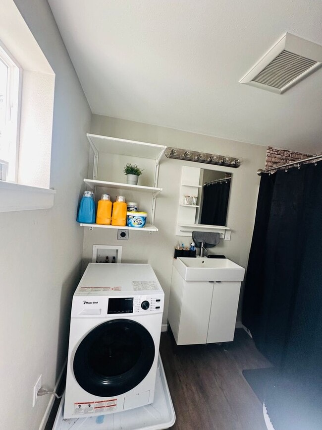Building Photo - 1 Bedroom 1 Bath Home in Kittitas for Lease