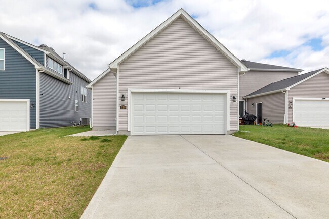 Building Photo - Coming Soon! Stunning 3 Bedroom home!