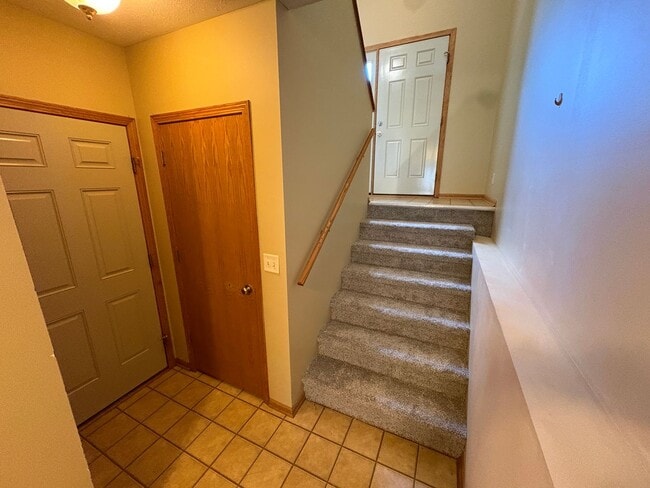 Building Photo - 6834 Whitewater Ln