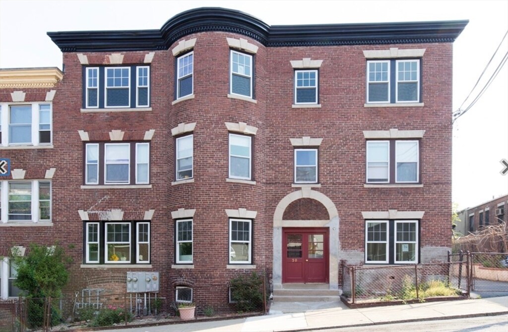 Building Photo - 30 Montebello Rd