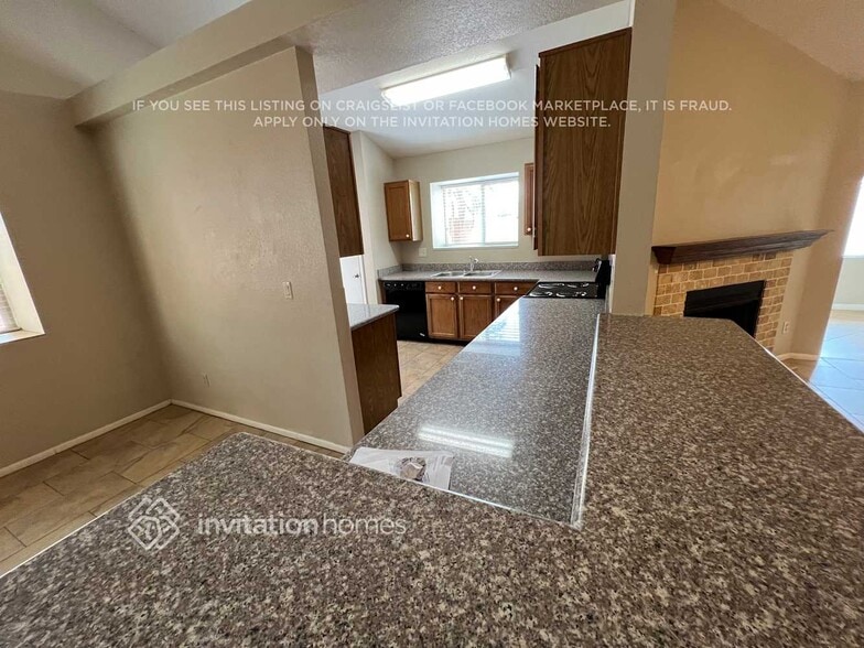 Building Photo - 8833 W Vogel Ave