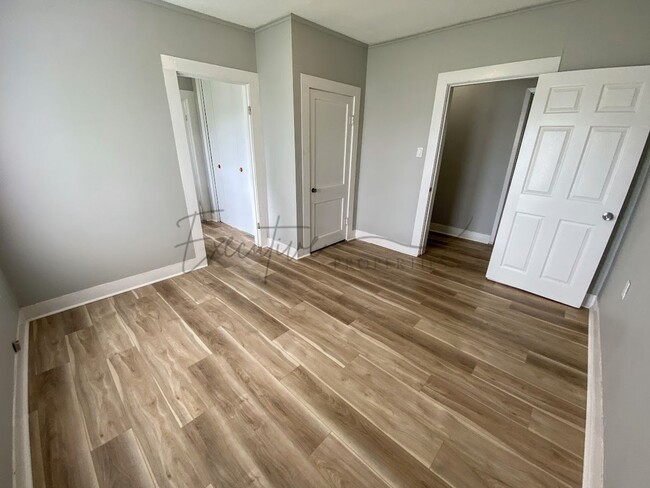 Building Photo - Newly renovated 3-Bedroom Home for Rent in...