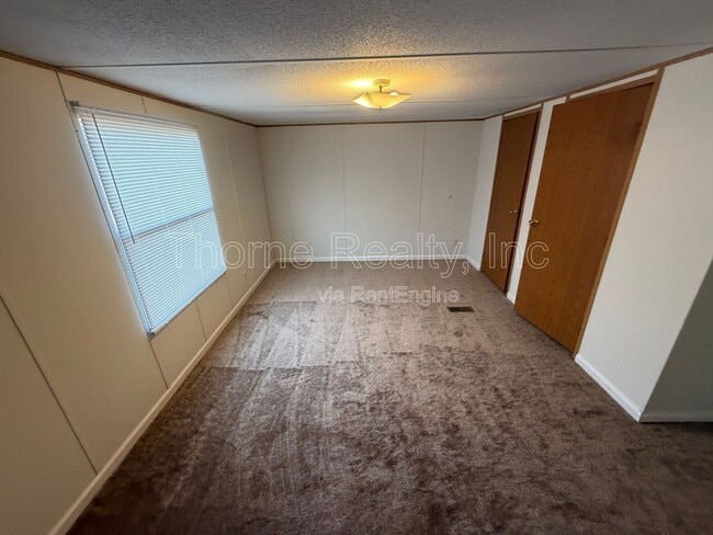 Building Photo - 96 Matts Ln