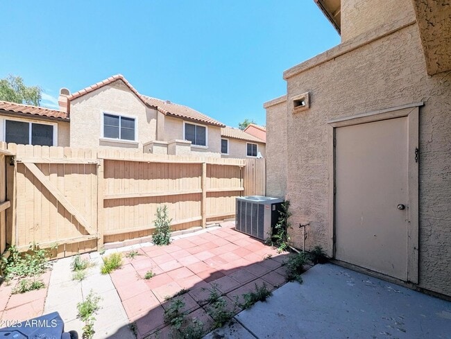 Building Photo - 4601 N 102nd Ave