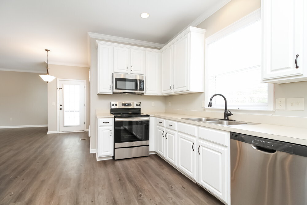 Building Photo - 7883 Rainey Dr