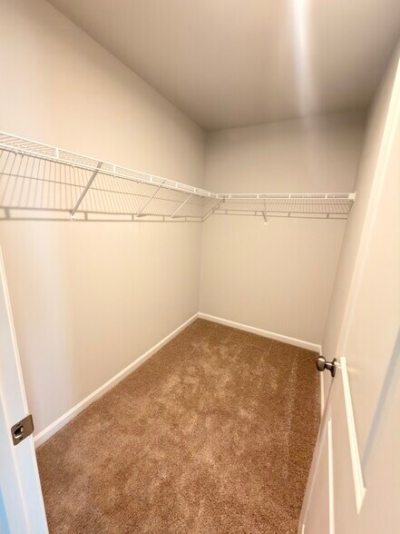 Building Photo - 109 Gervais Cir