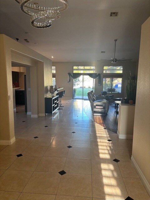 Building Photo - 518 Dawn Cove Dr