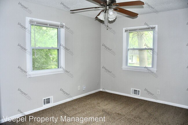 Building Photo - 3 br, 2 bath House - 3107 N.E. 67th St.