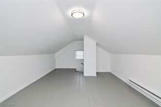 Building Photo - 3369 E 139th St