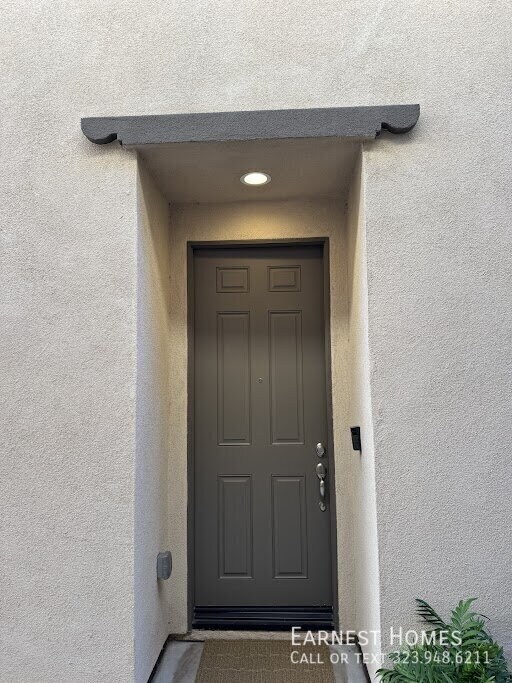 Building Photo - 9241 N Lamia Ct