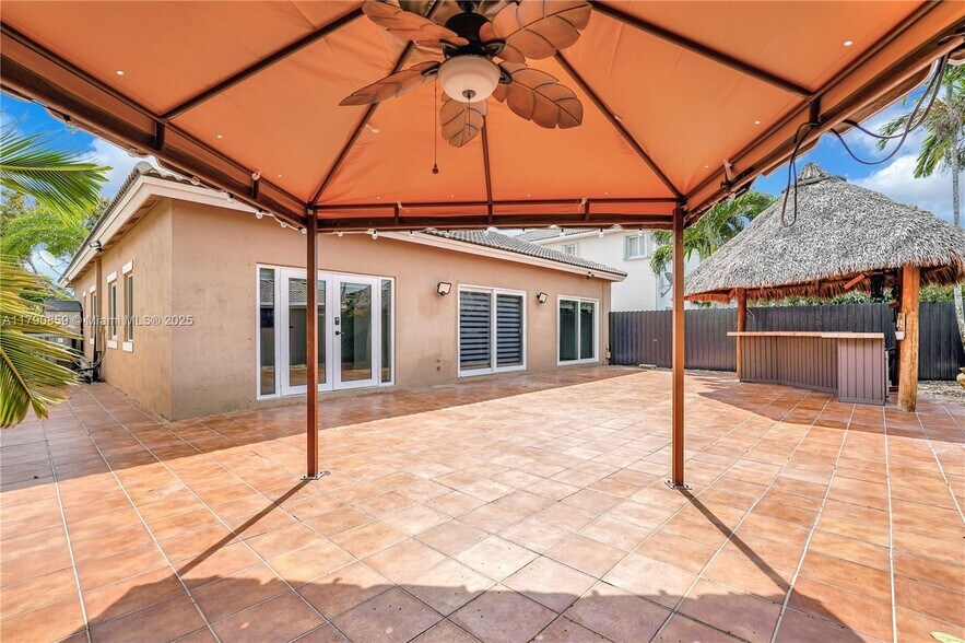 Building Photo - 14300 SW 155th Ct