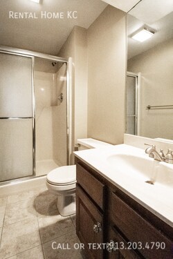 Building Photo - 5613 Riley-