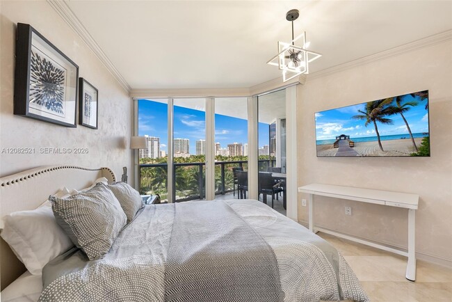 Building Photo - 19333 Collins Ave