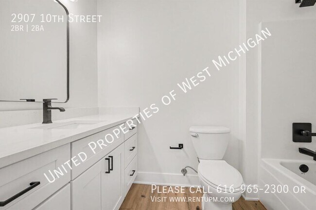 Building Photo - 2907 10th St