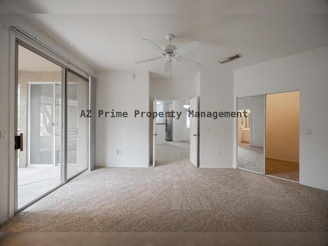 Building Photo - 1411 E Orangewood Ave