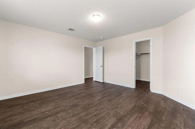 Building Photo - 1209 Laurel Oak Trail