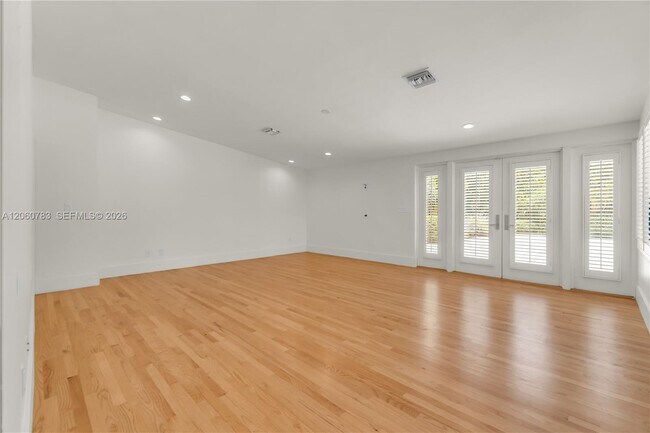 Building Photo - 451 Ridge Rd