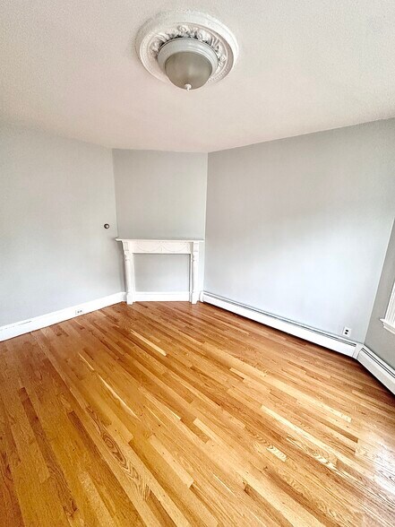 Building Photo - 5 Buckley Ave