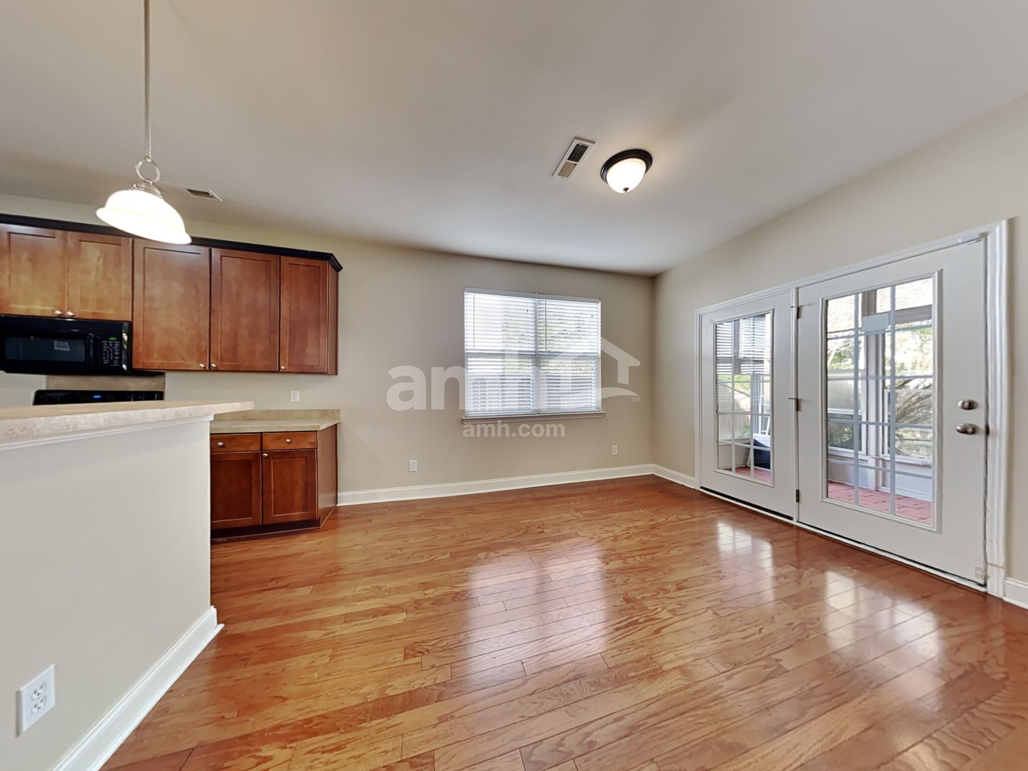Building Photo - 127 Salt Meadow Ln