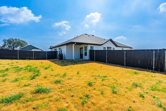 Building Photo - 414 Cross Barn Blvd