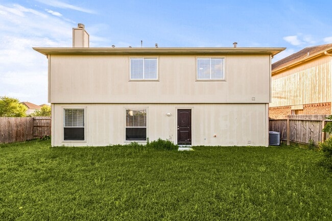 Building Photo - 21039 Vista Trail Ct