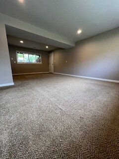 Building Photo - 1131 Avon Ln