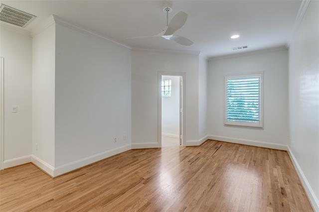 Building Photo - 3179 Armstrong Ave