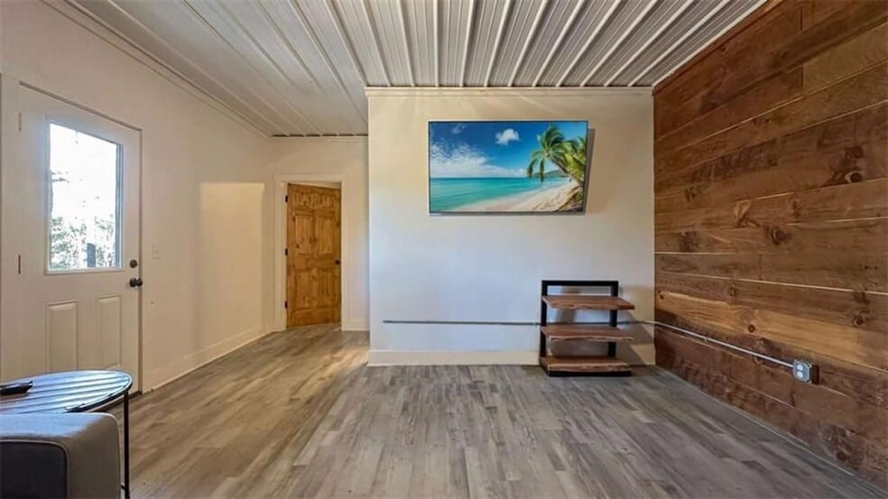 Building Photo - 360 Prince Dr