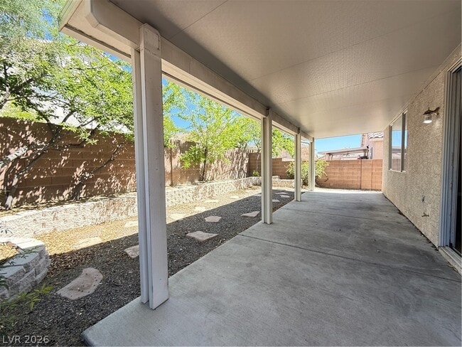 Building Photo - 9536 Sunshade Ct