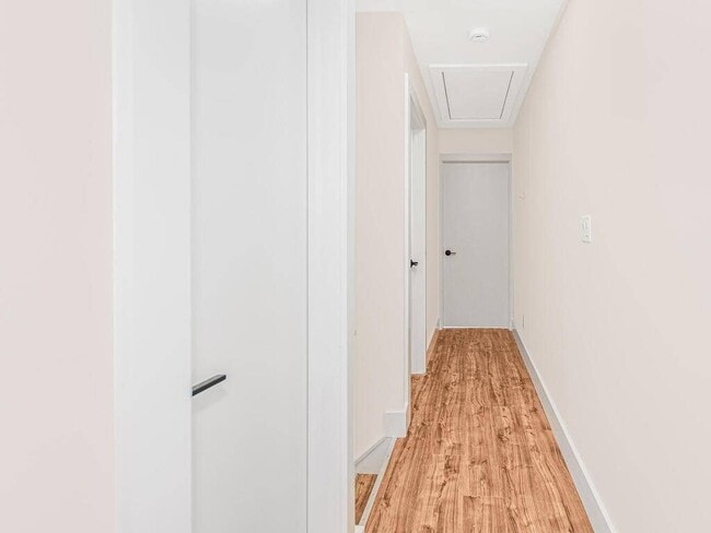 Building Photo - 22 Betty Ct