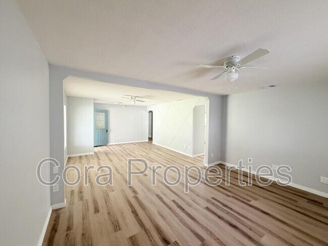 Building Photo - 825 Avenue Y NW