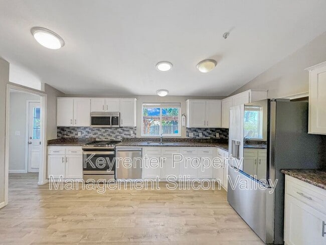 Building Photo - 15928 Foothill Ave